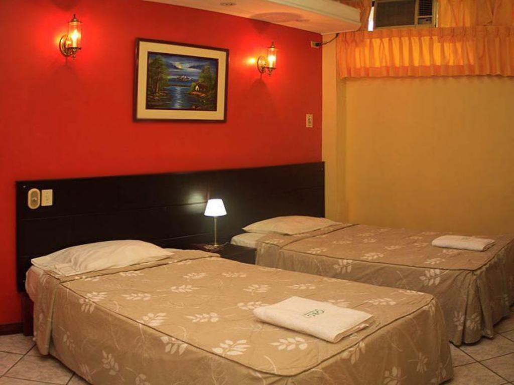 איקיטוס Hotel & Suites La Posada De Lobo מראה חיצוני תמונה
